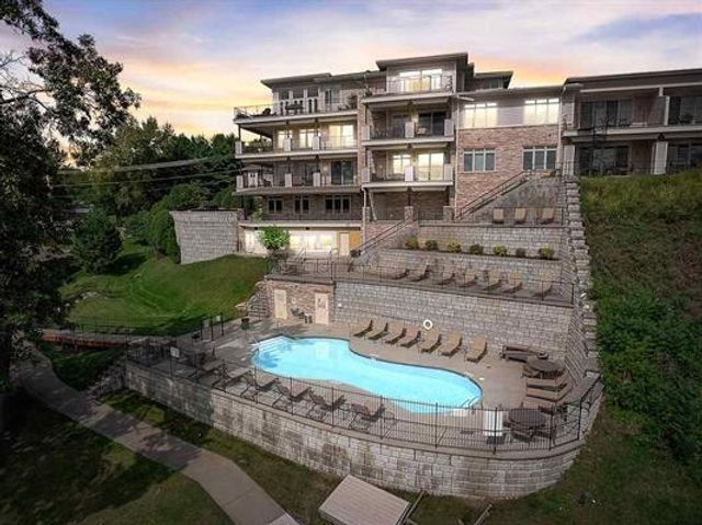 650 E HIAWATHA Drive #302, Wisconsin Dells, WI 53965