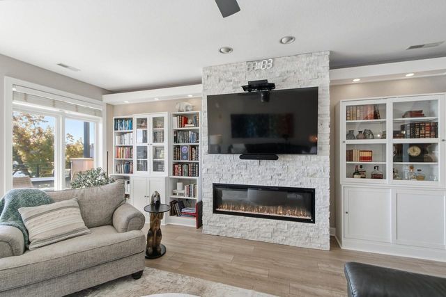 650 E HIAWATHA Drive #302, Wisconsin Dells, WI 53965