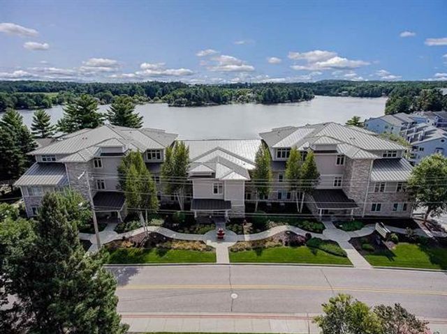 650 E HIAWATHA Drive #302, Wisconsin Dells, WI 53965