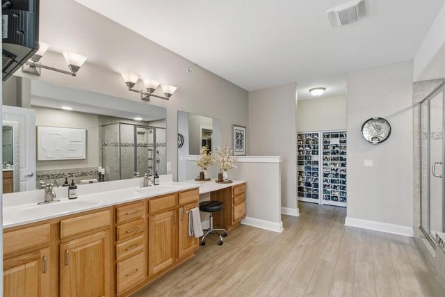 650 E HIAWATHA Drive #302, Wisconsin Dells, WI 53965