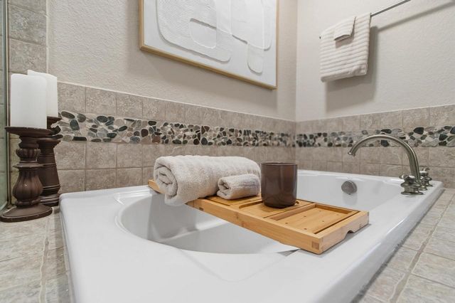 650 E HIAWATHA Drive #302, Wisconsin Dells, WI 53965