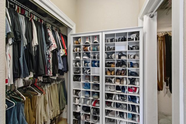 650 E HIAWATHA Drive #302, Wisconsin Dells, WI 53965