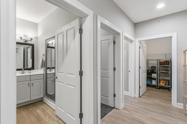 650 E HIAWATHA Drive #302, Wisconsin Dells, WI 53965