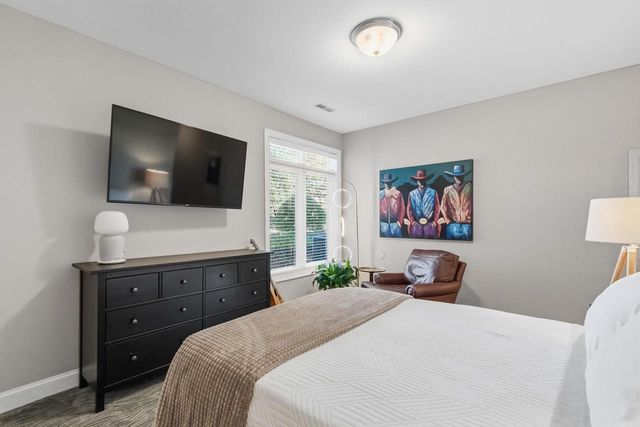 650 E HIAWATHA Drive #302, Wisconsin Dells, WI 53965