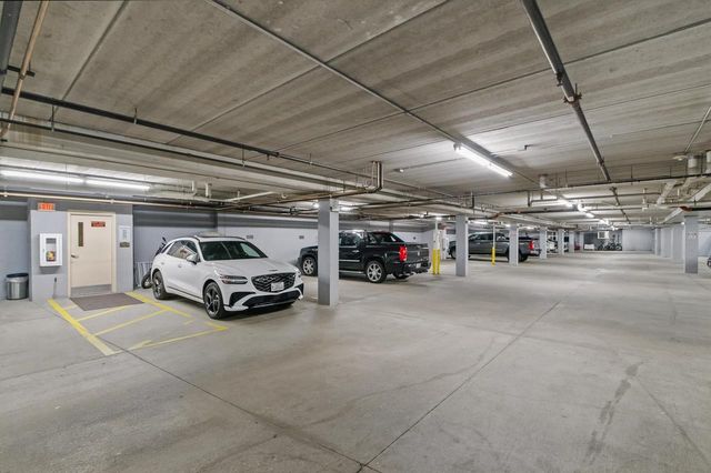 650 E HIAWATHA Drive #302, Wisconsin Dells, WI 53965