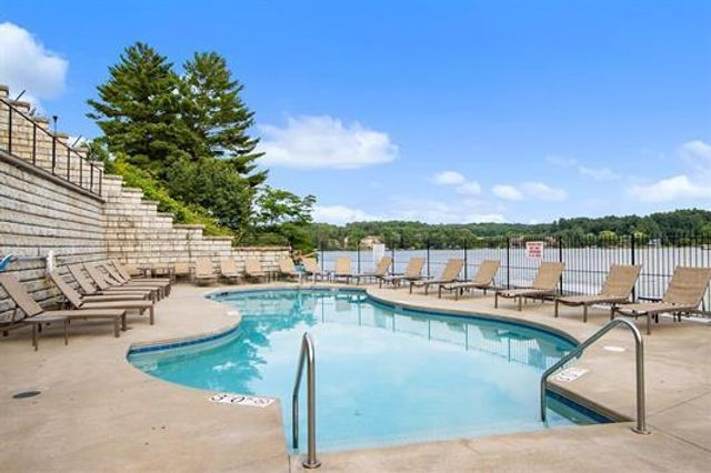 650 E HIAWATHA Drive #302, Wisconsin Dells, WI 53965