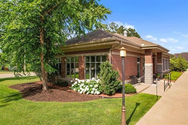 650 E HIAWATHA Drive #302, Wisconsin Dells, WI 53965