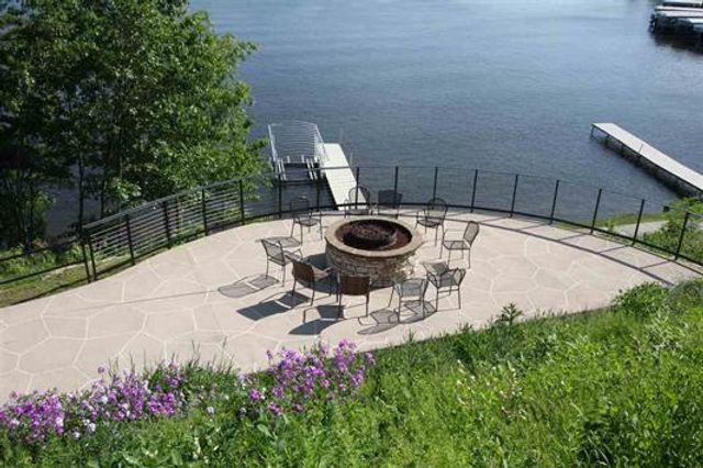 650 E HIAWATHA Drive #302, Wisconsin Dells, WI 53965