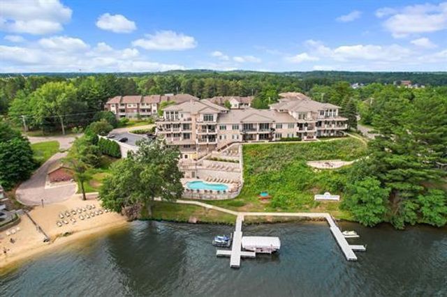 650 E HIAWATHA Drive #302, Wisconsin Dells, WI 53965