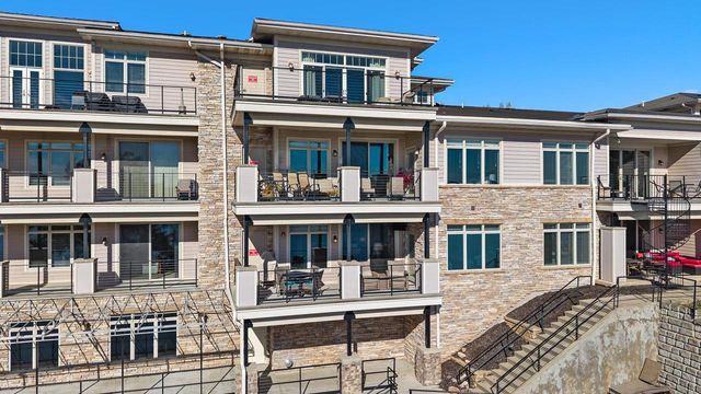 650 E HIAWATHA Drive #302, Wisconsin Dells, WI 53965