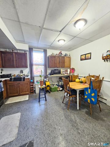 77 Taftville Occum Road, Norwich, CT 06360