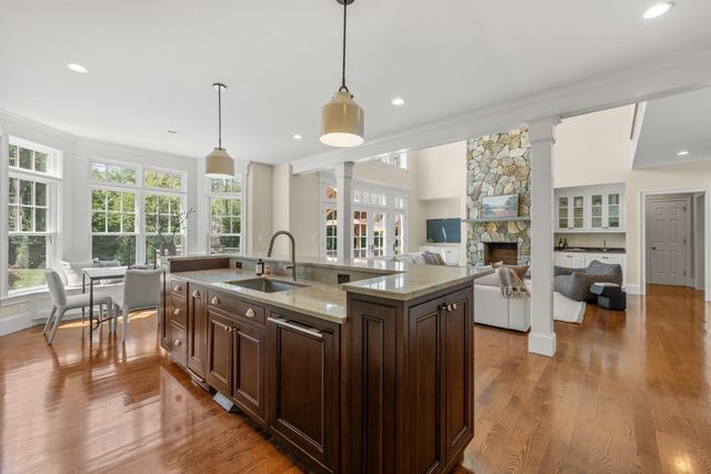 21 Westerly, Weston, MA 02493
