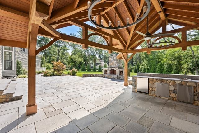 21 Westerly, Weston, MA 02493