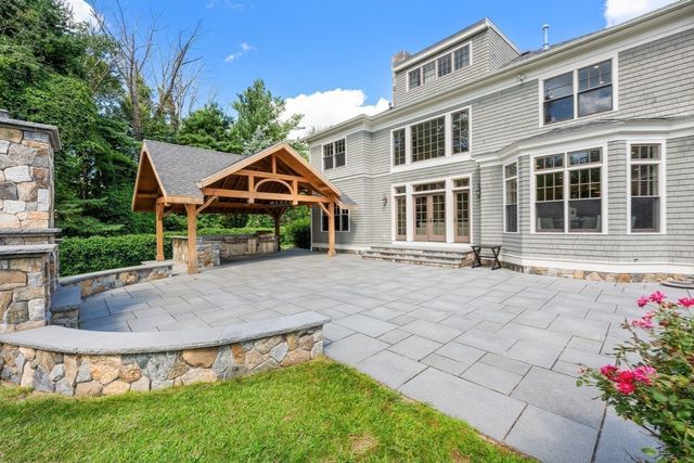 21 Westerly, Weston, MA 02493