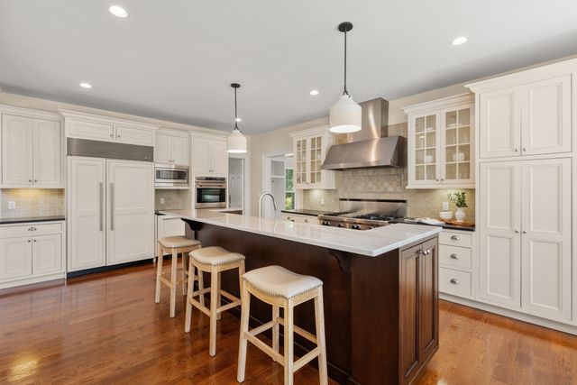 21 Westerly, Weston, MA 02493