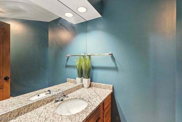 2973 Mourning Dove Circle, Stow, OH 44224