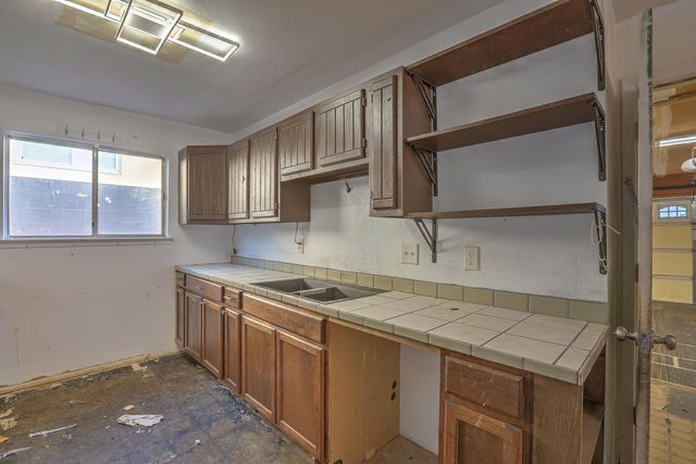 13421 AUBURN Avenue NE, Albuquerque, NM 87112