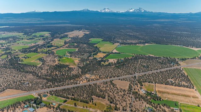 65600 Highway 20, Bend, OR 97703