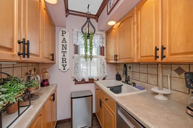 24 Sylvia Street, Lynn, MA 01904