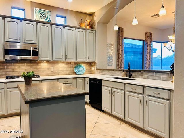 14253 N Honeysuckle Drive, Fountain Hills, AZ 85268