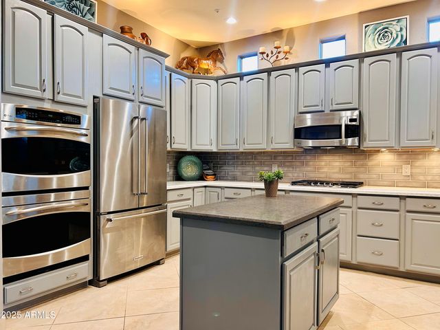 14253 N Honeysuckle Drive, Fountain Hills, AZ 85268