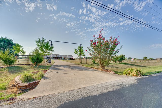 2049 S Munson Road, Royse City, TX 75189