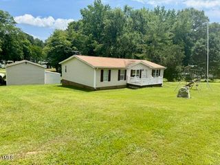94 S Waters Edge Lane, Henderson, NC 27537
