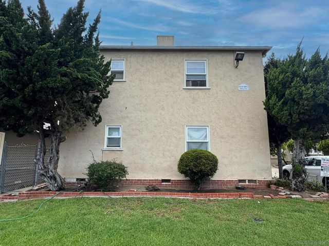 4454 Illinois Street, San Diego, CA 92116