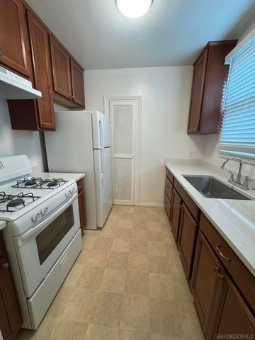 4454 Illinois Street, San Diego, CA 92116
