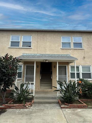 4454 Illinois Street, San Diego, CA 92116