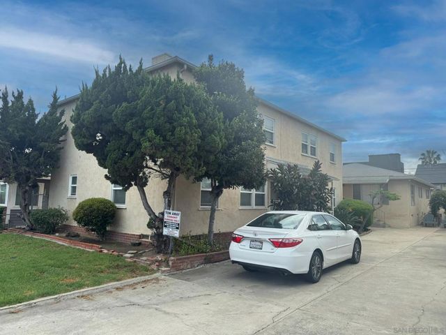 4454 Illinois Street, San Diego, CA 92116