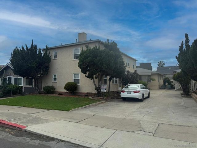 4454 Illinois Street, San Diego, CA 92116