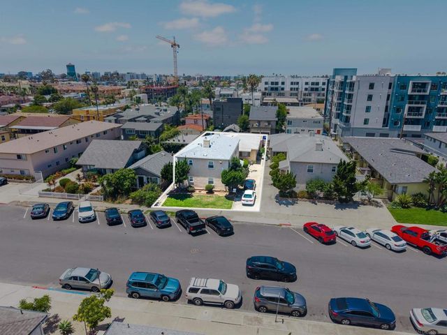4454 Illinois Street, San Diego, CA 92116