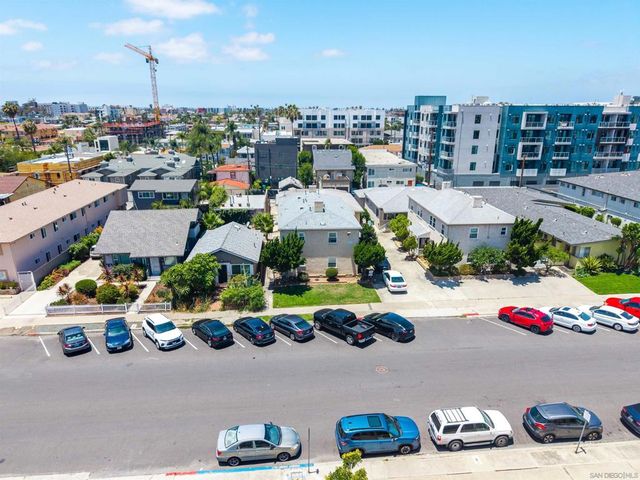 4454 Illinois Street, San Diego, CA 92116