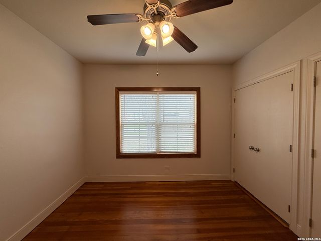 257 E Garza St, New Braunfels, TX 78130