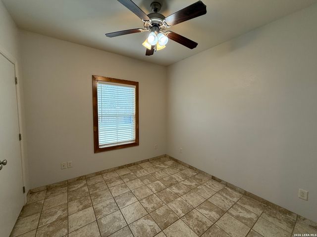 257 E Garza St, New Braunfels, TX 78130