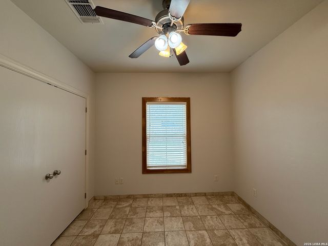 257 E Garza St, New Braunfels, TX 78130