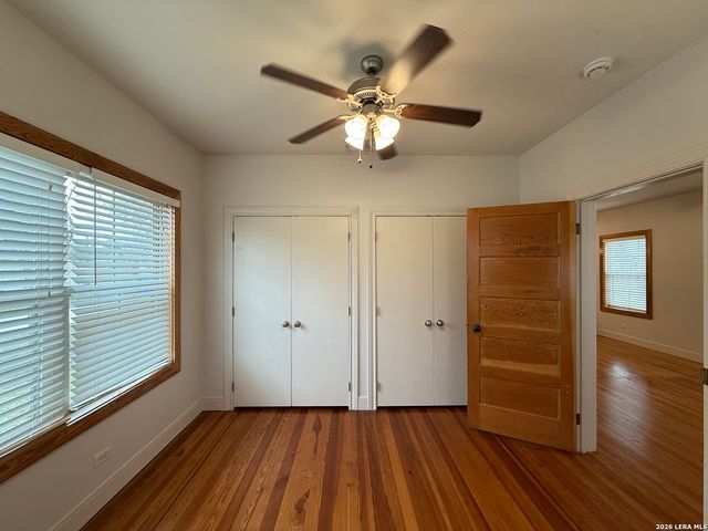 257 E Garza St, New Braunfels, TX 78130