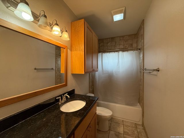 257 E Garza St, New Braunfels, TX 78130