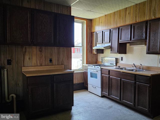 912 LOCUST ST, Columbia, PA 17512