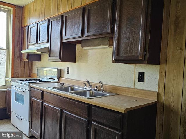 912 LOCUST ST, Columbia, PA 17512