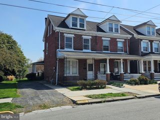 912 LOCUST ST, Columbia, PA 17512