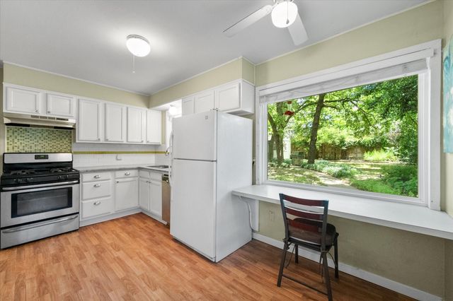 1124 W Tucker Boulevard, Arlington, TX 76013
