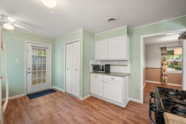 1124 W Tucker Boulevard, Arlington, TX 76013