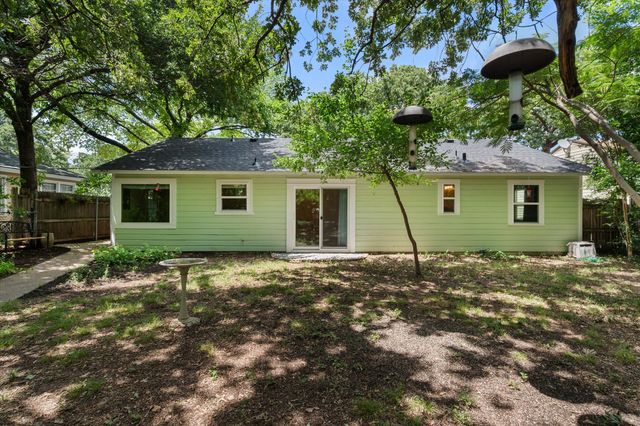 1124 W Tucker Boulevard, Arlington, TX 76013