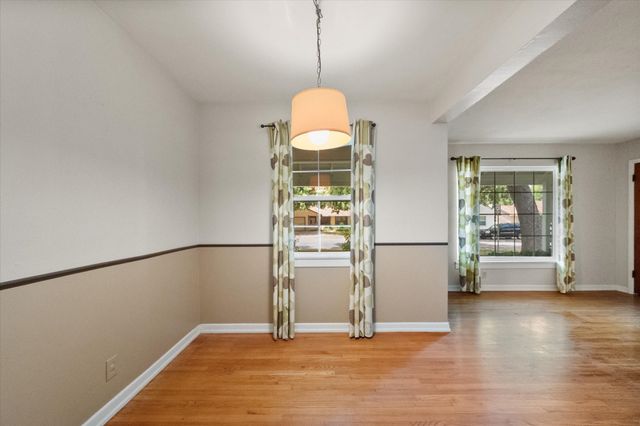 1124 W Tucker Boulevard, Arlington, TX 76013