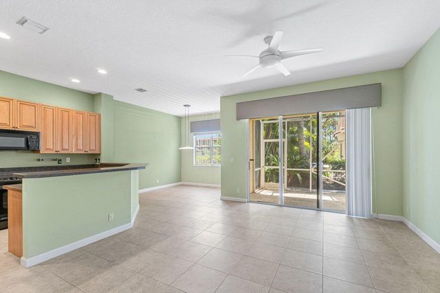 526 COMMONS Drive, Palm Beach Gardens, FL 33418