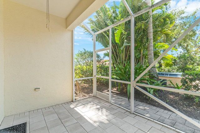 526 COMMONS Drive, Palm Beach Gardens, FL 33418