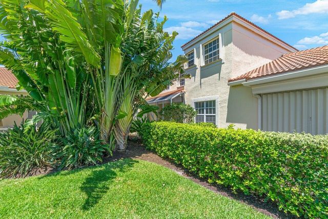 526 COMMONS Drive, Palm Beach Gardens, FL 33418