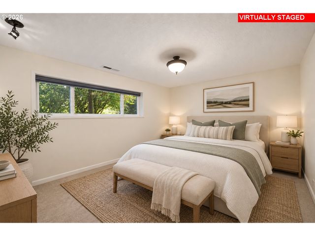 67 CONDOLEA Ter, Lake Oswego, OR 97035